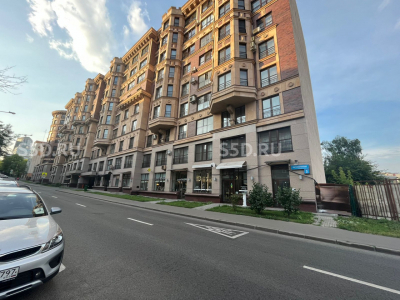 Наставнический переулок д. 3/Продажа торгового в новом ЖК Бизнес Класса с арендатором.