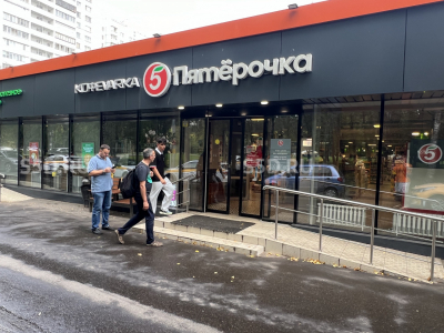 Москва, ул. 26-ти Бакинских Комиссаров, дом 12 корп. 2 / Продажа АБ «Пятерочка»