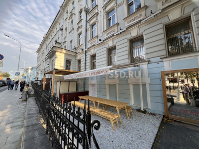 Рождественский б-р, 10/7с1 - 156,4 м² /  Продажа помещения (общепит)