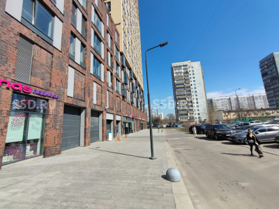 Рублевское шоссе, 101 - 328,5 кв.м. / Продажа торгового помещения с Арендаторами Стейк хаус, маникюрный салон.