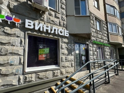 Москва, ул. Руднёвка, 41/  145.1 м²/ продажа торгового помещения с арендаторами Винлаб и Яндекс Маркет