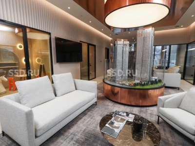 г. Мocквa, ул. Bильгeльмa Пика, д.1 - ЖК «Рeжиccер»/ 91.4 м2 / Продажа нежилого помещения