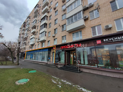 Бережковская наб., дом 8 - 355 кв.м / Продажа торгового помещения