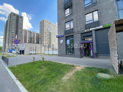 Москва, ул. Кусковская, 12, корп. 1/ 107,4 м²/ Торговое помещение с арендатором «Винлаб»