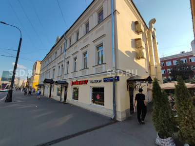Бауманская ул, дом 44 стр.1 - 170 кв.м/Продажа торгового помещения с арендатором Бургер Мираторг