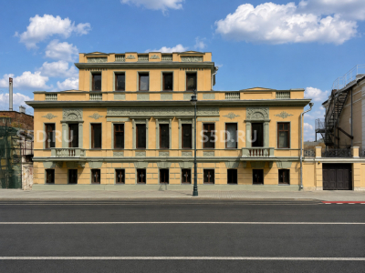 ул. Малая Дмитровка, д. 12, стр. 2 - 430 кв.м / Продажа прав аренды. Помещение в историческом здании.