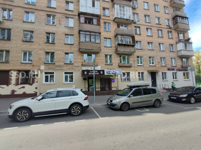 Москва, ул. Артюхиной, дом 8/10 - 78.8 м2 / Продажа торгового помещения с арендатором Озон