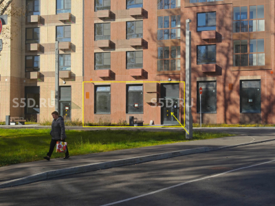Москва, Черноморский бульвар, д. 20 — 92,3 м² / Аренда торгового помещения